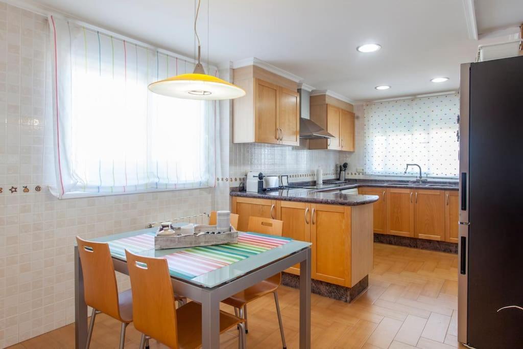 Вилла Casa En Valencia, Cerca De Golf, Playas, Moto Gp Экстерьер фото